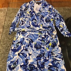 Gorgeous colors dress. Classy modern